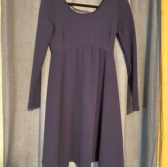 Recruit Maternity Dress - Picture 1 of 2